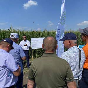 Фотогалерея Оперативные посещения производственных площадок Syngenta и демонстрация высокоэффективной посевной и почвообрабатывающей техники HORSCH на базе ООО "СП Ашкадарский" в Мелеузовском районе.