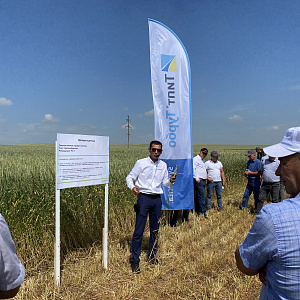 Фотогалерея Оперативные посещения производственных площадок Syngenta и демонстрация высокоэффективной посевной и почвообрабатывающей техники HORSCH на базе ООО "СП Ашкадарский" в Мелеузовском районе.